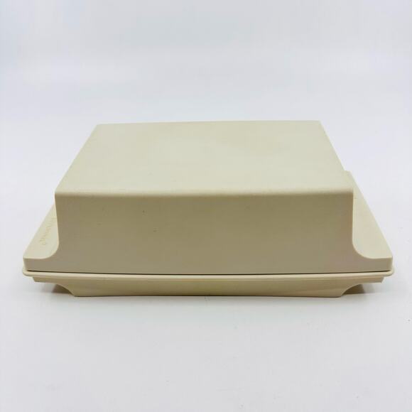 VTG/Retro Tupperware Almond/Cream Two Stick Butter Dish Tray Keeper AA700 Beige - Picture 1 of 8